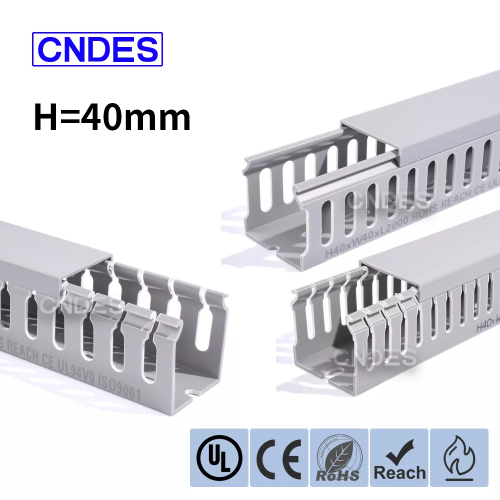 40 mm høyde med slissede PVC-ledningsledningskanal