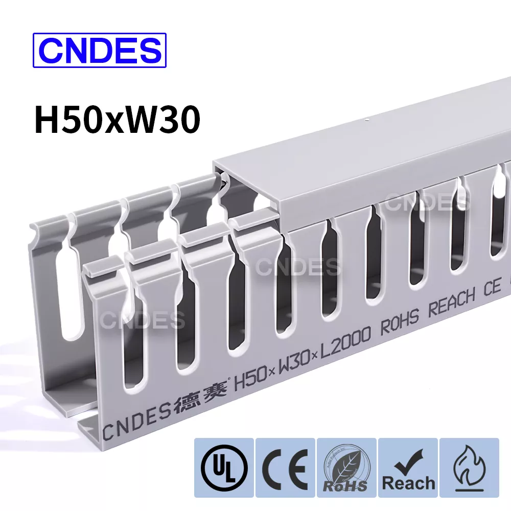 50×30 slisset PVC-kabelorganiseringskanal